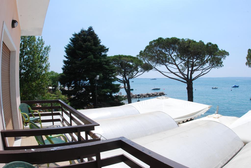 Esperia Hotel